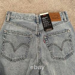 Levi's high loose taper jeans. Light wash. BNWT. W27, L27. Vintage Levi. Ripped