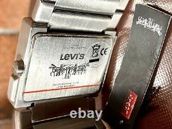 Retro Men's Watch From Levi's Very Cool. Metal Strap And Chunky (Levi's Jeans)