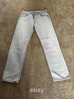 VINTAGE LEVIS 501 JEANS Size 32W 32L. Made In United Kingdom