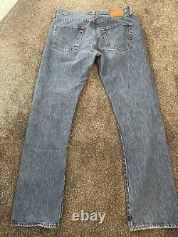Vintage LEVI'S 501 Jeans Mens Blue Straight 90s Stone Wash W33 L32 BIG E xx